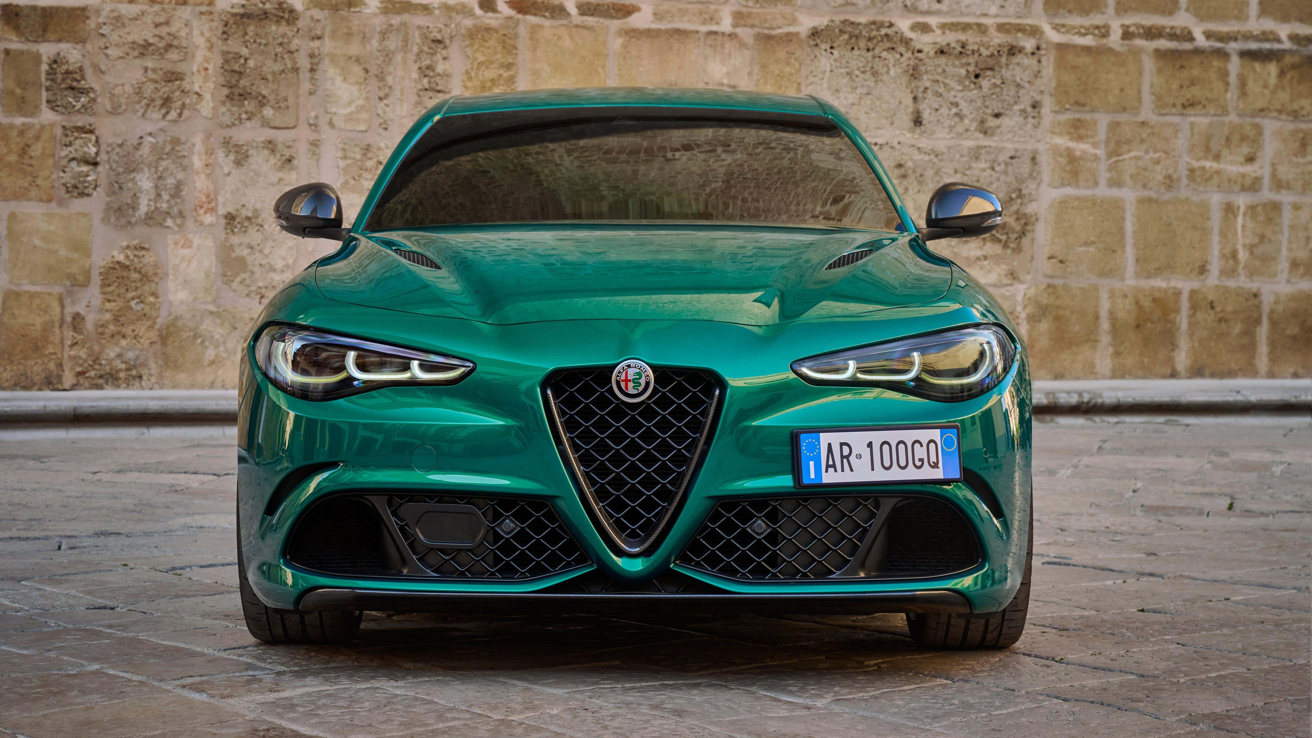 100 Aniversario Alfa Romeo Giulia Quadrifoglio